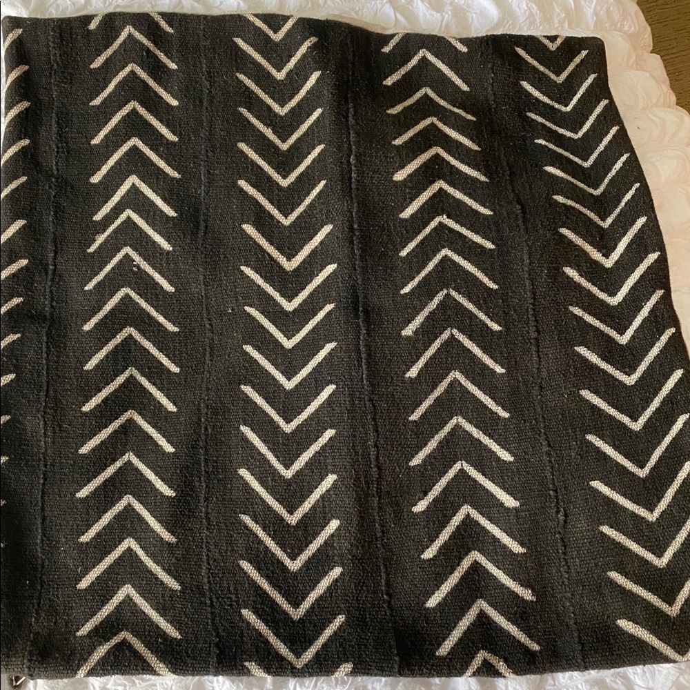 RH Mudcloth Black and White Chevron Euro Pillow Cover Shams Set Of 2 Restoration